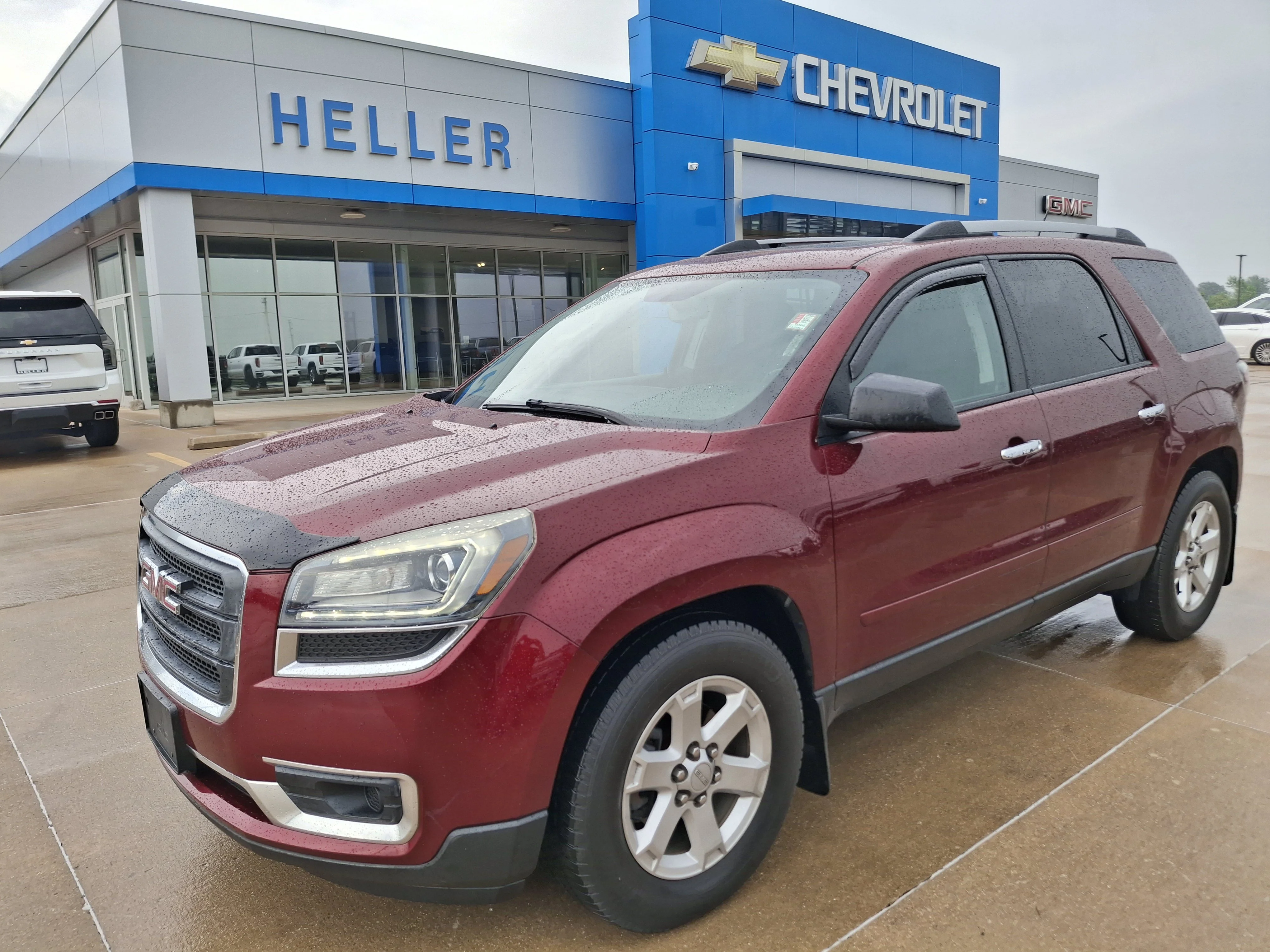 Used 2015 CRIMSON RED TINTCOAT GMC SLE image 3
