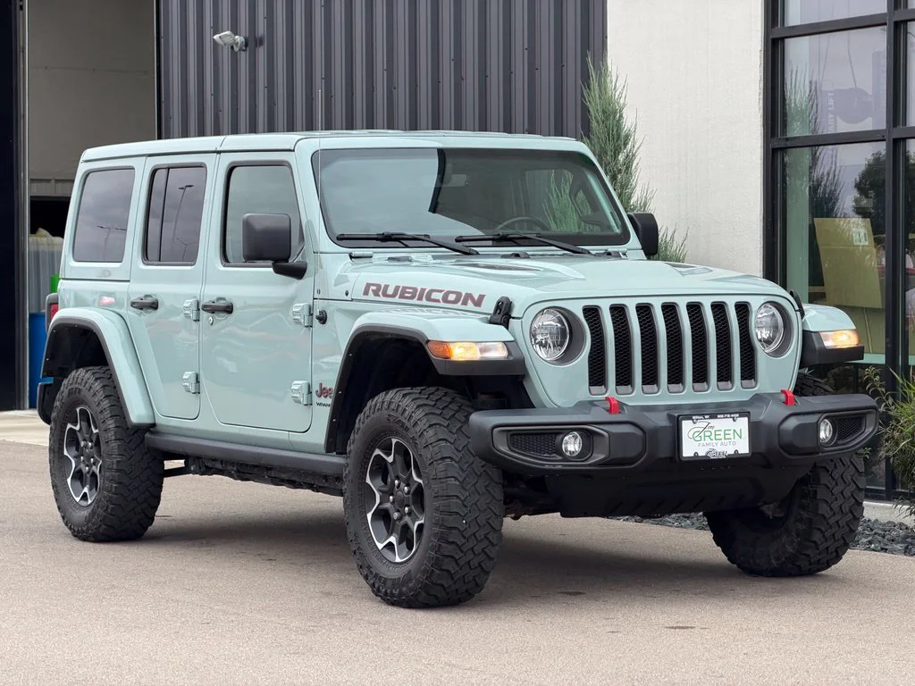Used 2023 Gray Jeep Rubicon image 4
