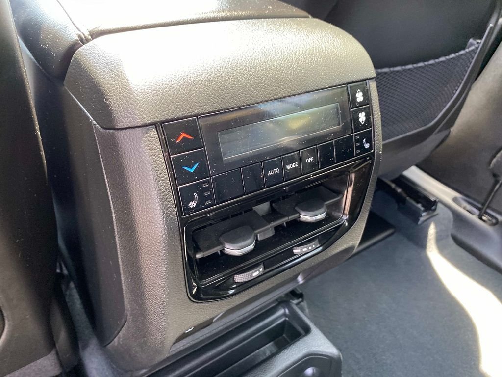 Used 2023 White Jeep Limited image 15