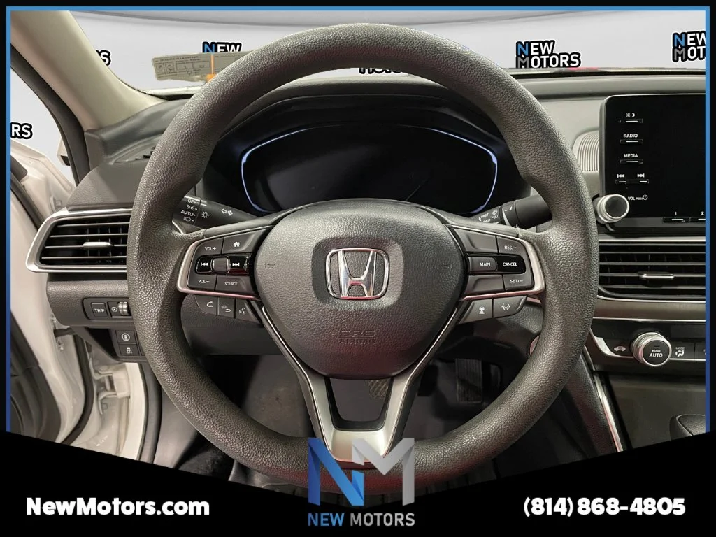Used 2020 White Honda LX image 12