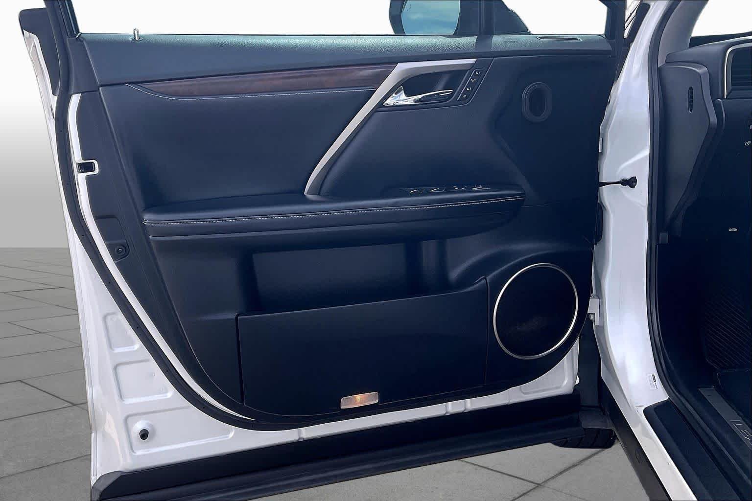 Used 2020 Eminent White Pearl Lexus  image 20