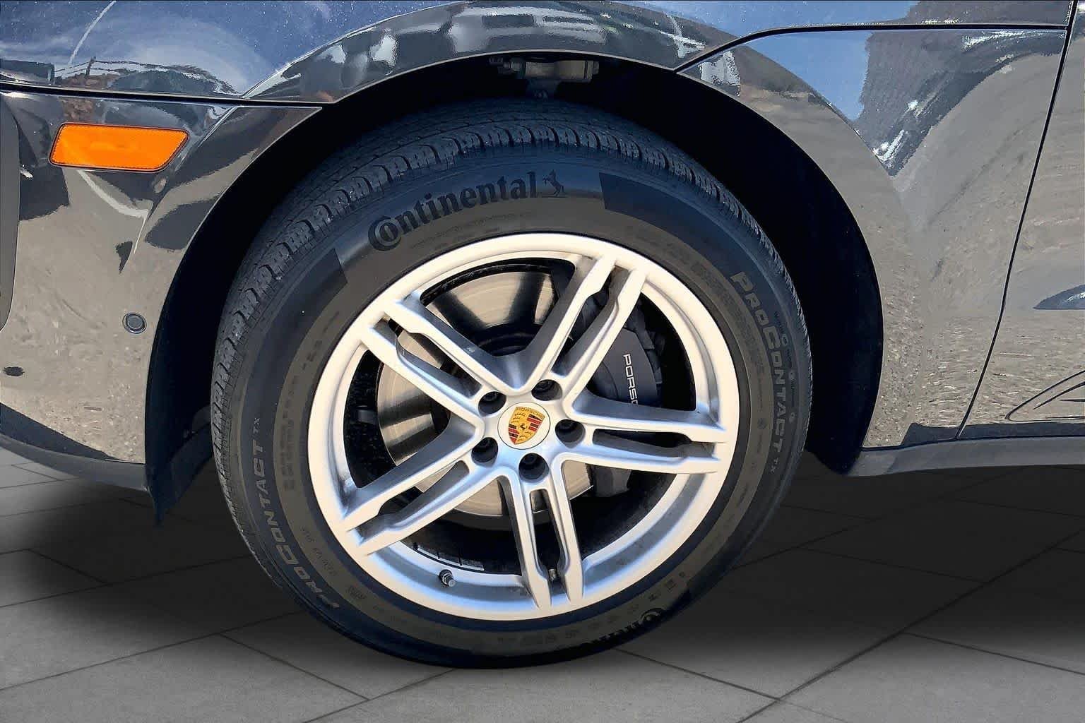 Used 2022 GRAY Porsche  image 8
