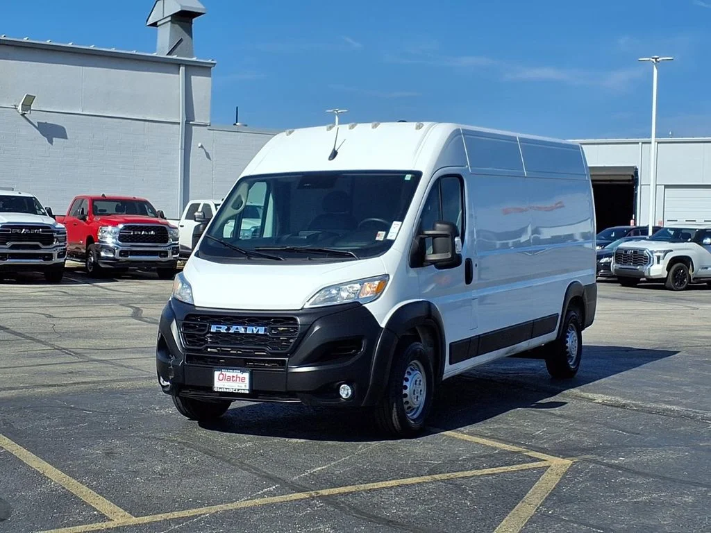Used 2026 RAM ProMaster Cargo Van Tradesman with VIN 3C6LRVDG1TE153528 for sale in Kansas City