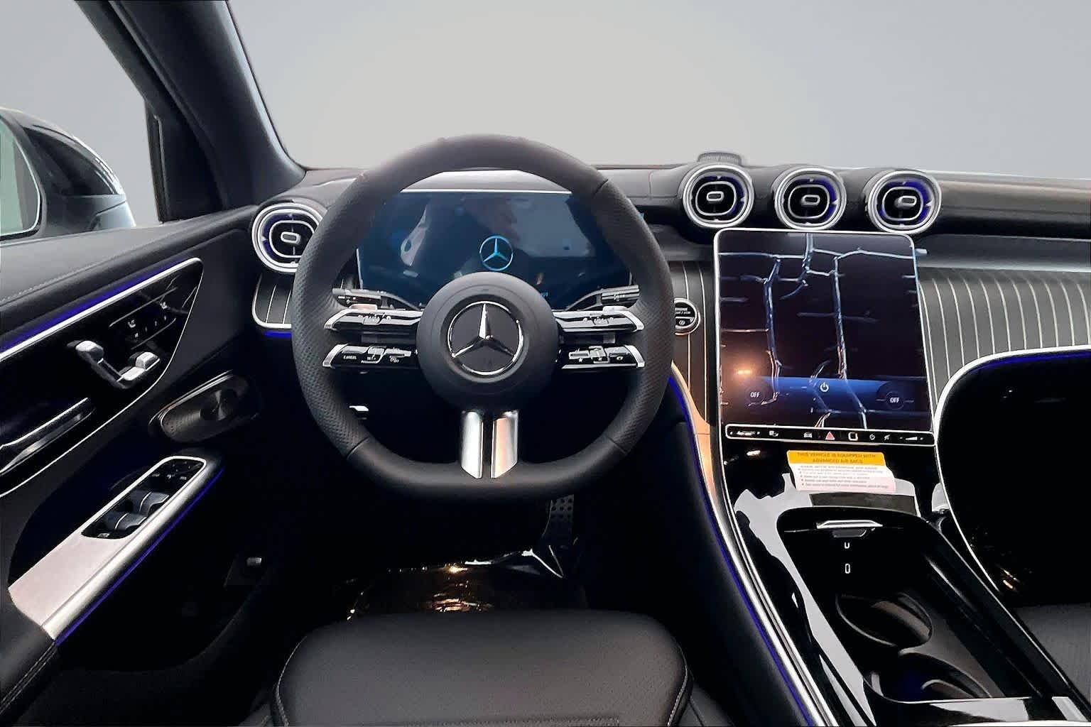 New 2026 Polar White Mercedes-Benz GLC 300 image 15