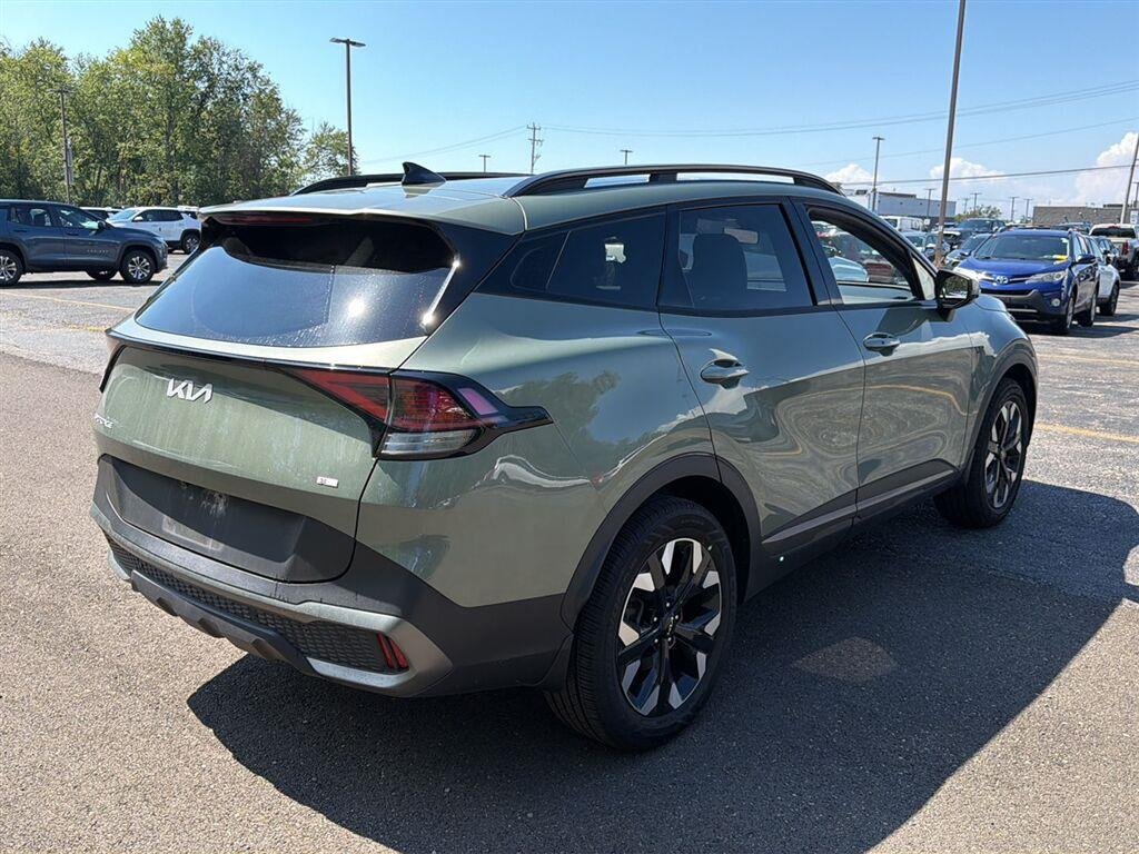 Used 2023 Jungle Green Kia X-Line image 9