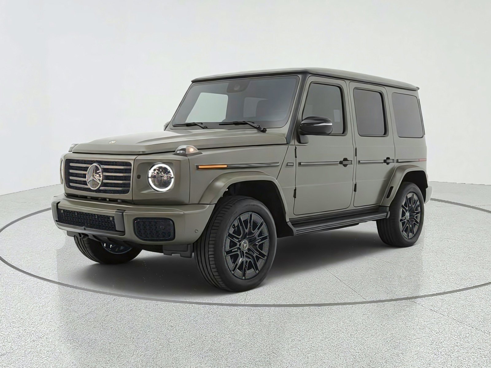 New 2027 MANUFAKTUR Dark Olive Green Magno Mercedes-Benz G 580e SUV image 22