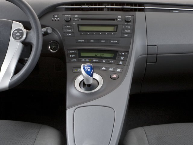 Used 2010 Classic Silver Metallic Toyota IV image 11