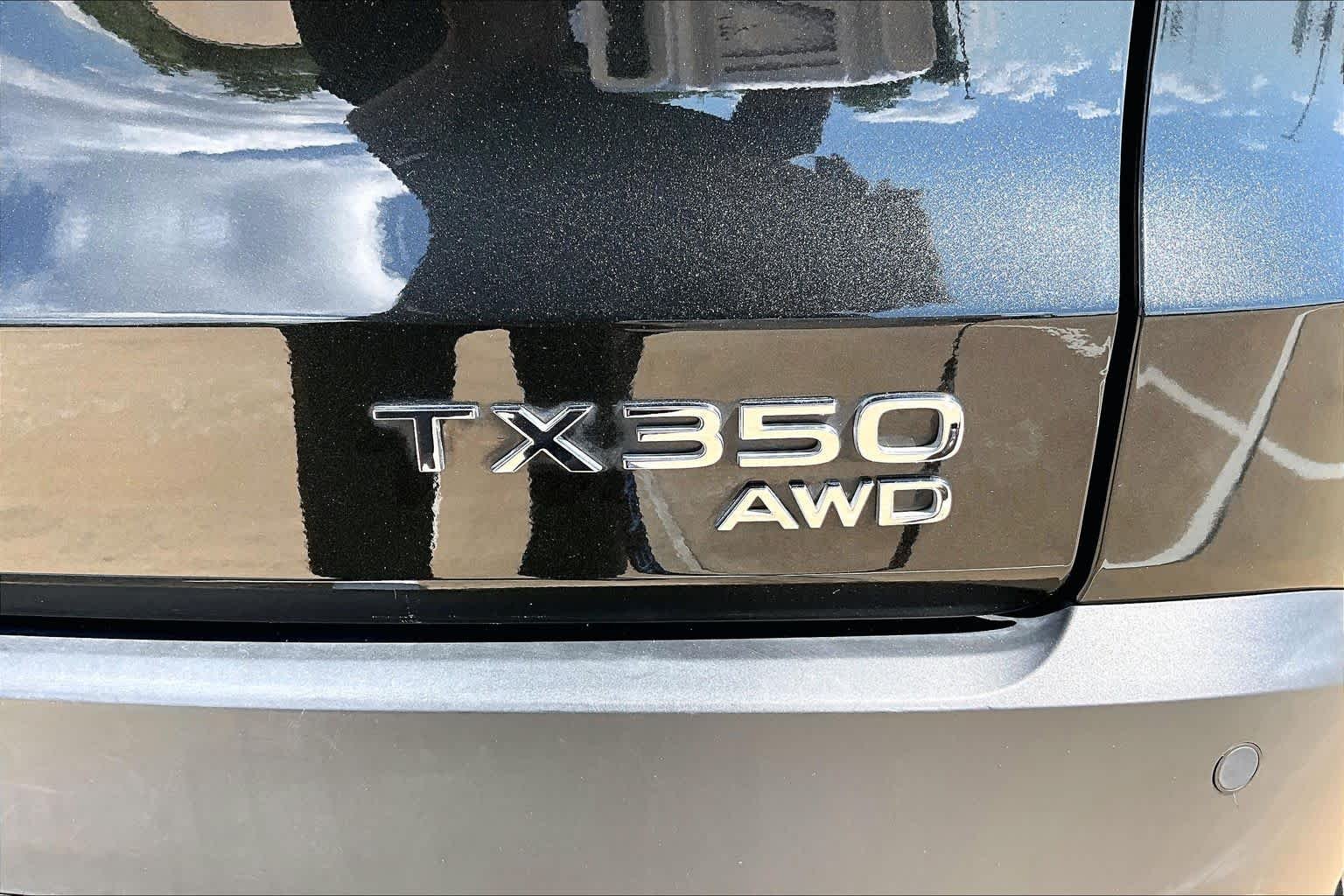 Certified Used 2025 CAVIAR Lexus Premium image 31