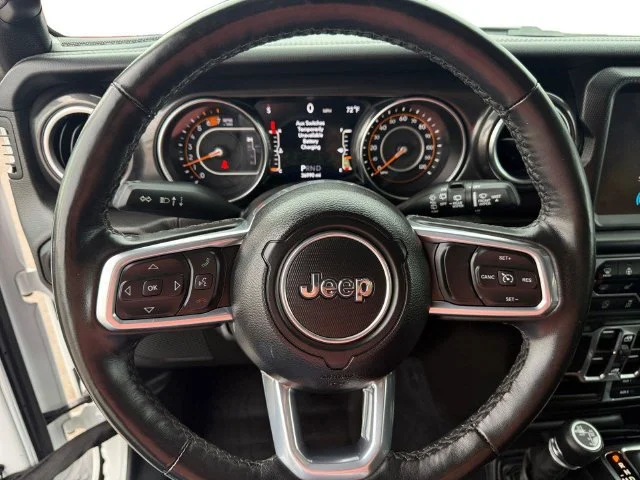 Used 2022 Bright White Clearcoat Jeep Unlimited Sahara Altitude image 14