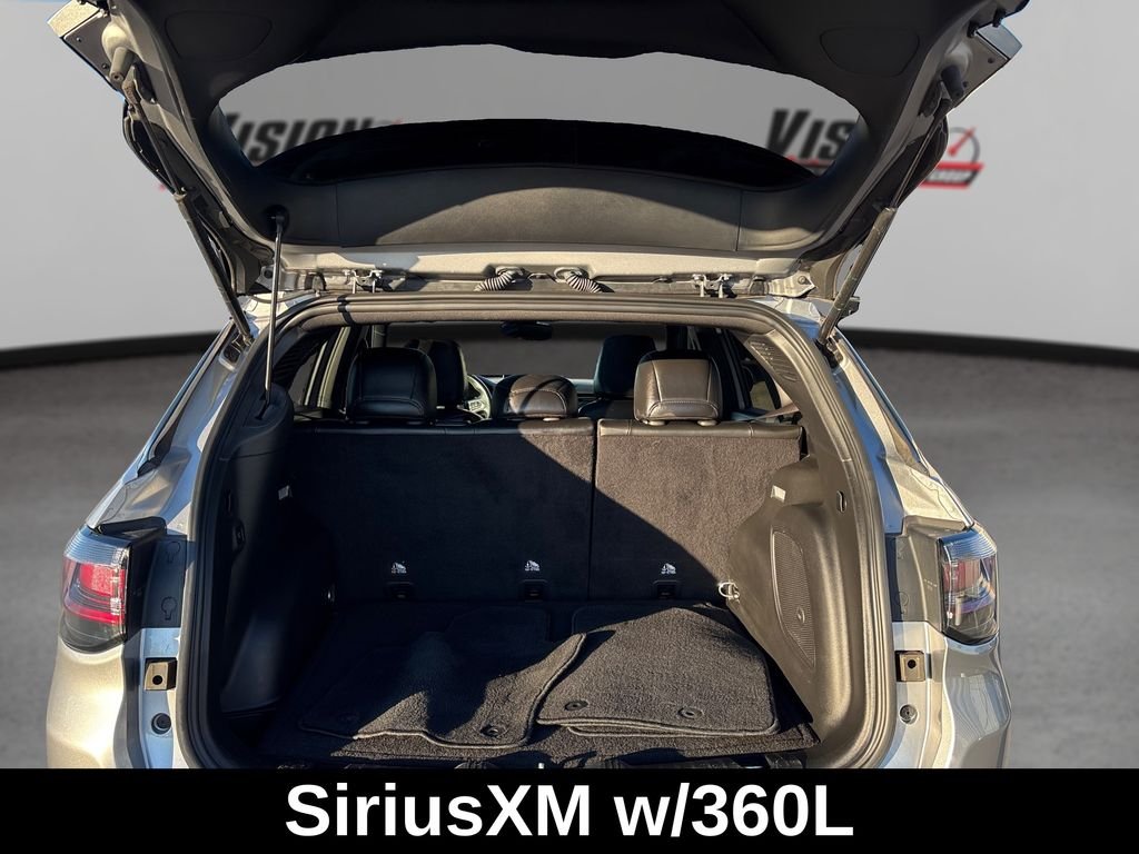 Used 2022 Silver Jeep High Altitude image 12