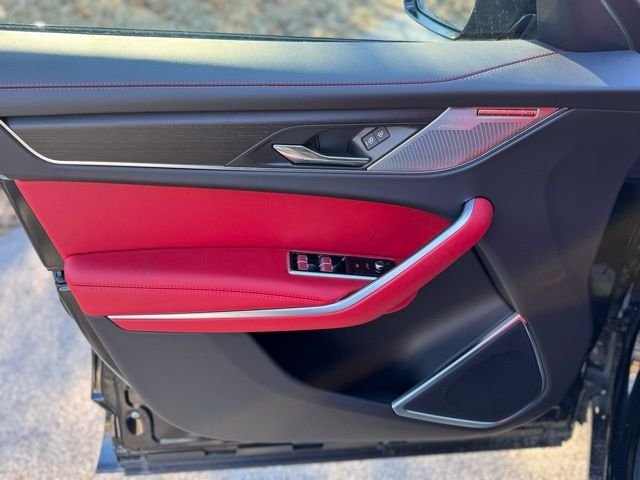 2026 Jaguar F-Pace R-Dynamic S - Photo 9