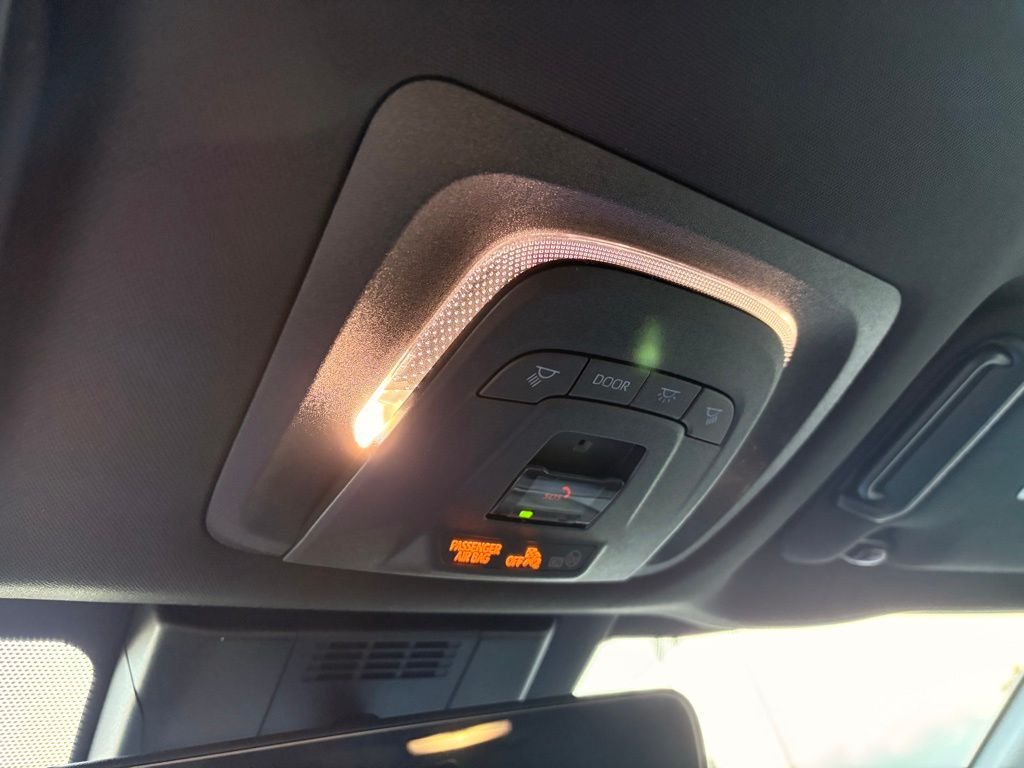 2026 Toyota bZ XLE - Photo 29