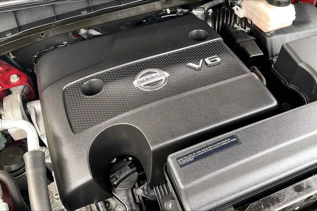 Used 2017 Red Nissan SV image 35