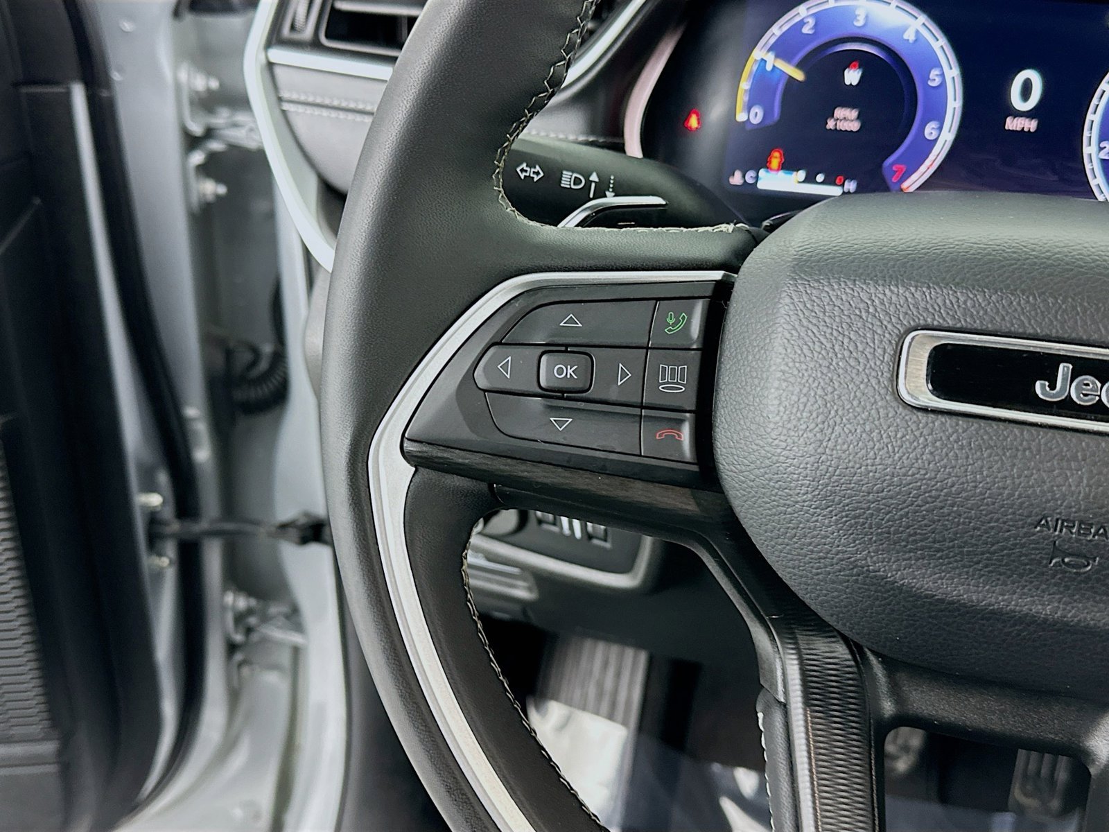 2023 Jeep Grand Cherokee L Altitude - Photo 14