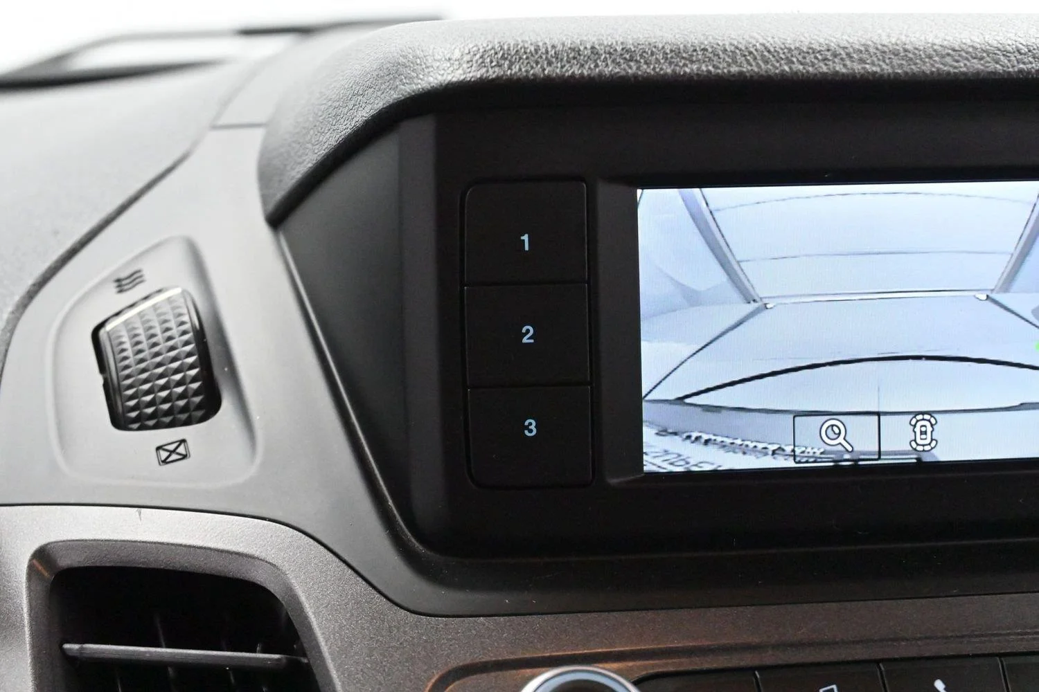 Used 2022 Solar Silver Ford XL image 23