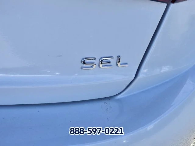 New 2027 Opal White Pearl Volkswagen 1.8T SEL image 12