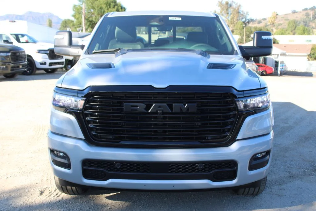New 2026 Silver Zynith Exterior Paint Ram Laramie image 2