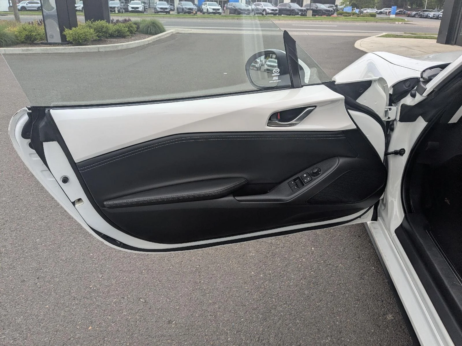 2023 Mazda MX-5 Miata RF Grand Touring - Photo 11