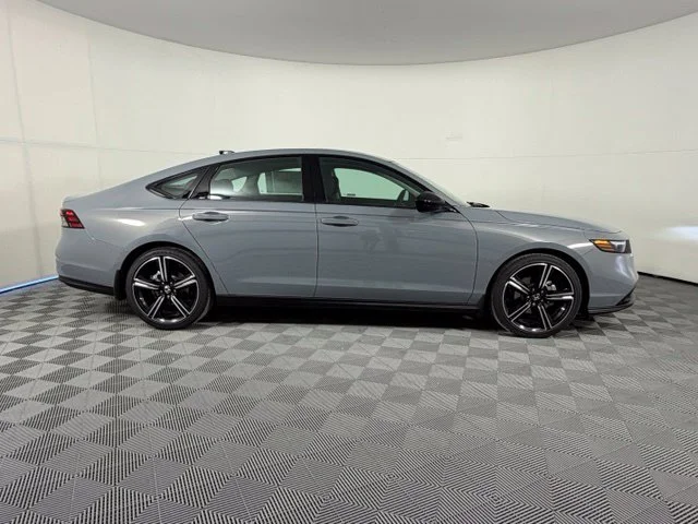New 2026 Urban Gray Pearl Honda SE image 8
