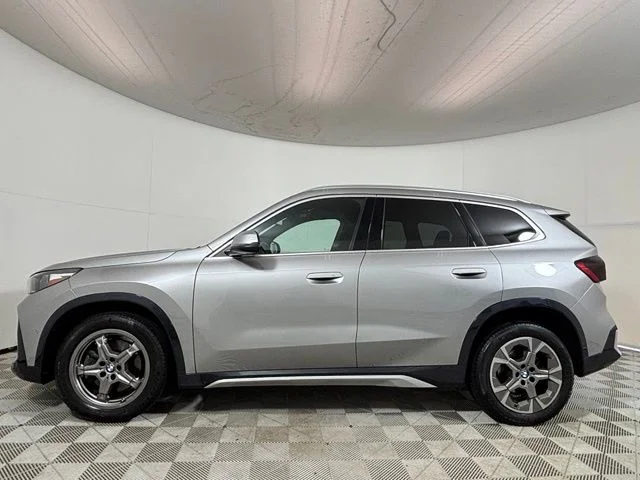 Used 2024 Space Silver Metallic BMW xDrive28i image 4