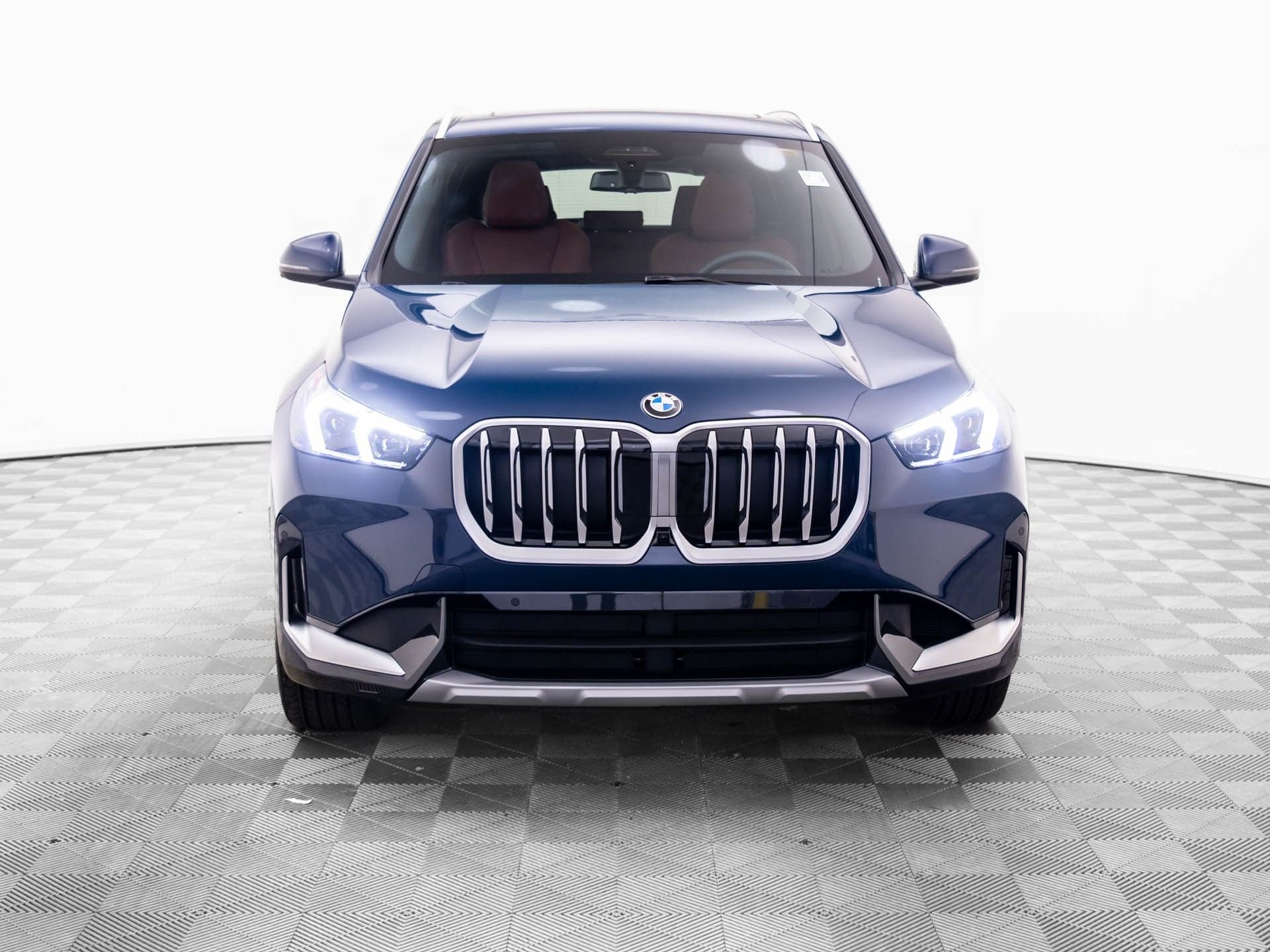 New 2026 Night Dusk Blue Metallic BMW xDrive28i image 10