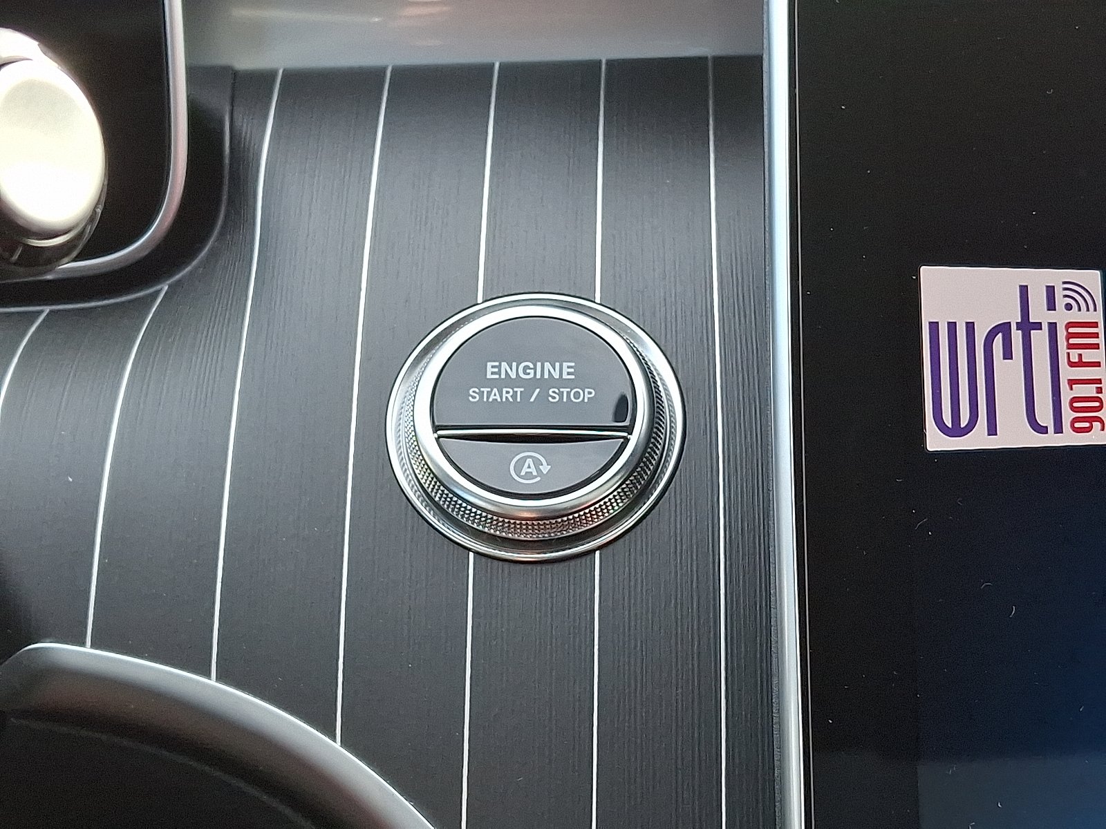 New 2026 Selenite Grey Metallic Mercedes-Benz C 300 image 17