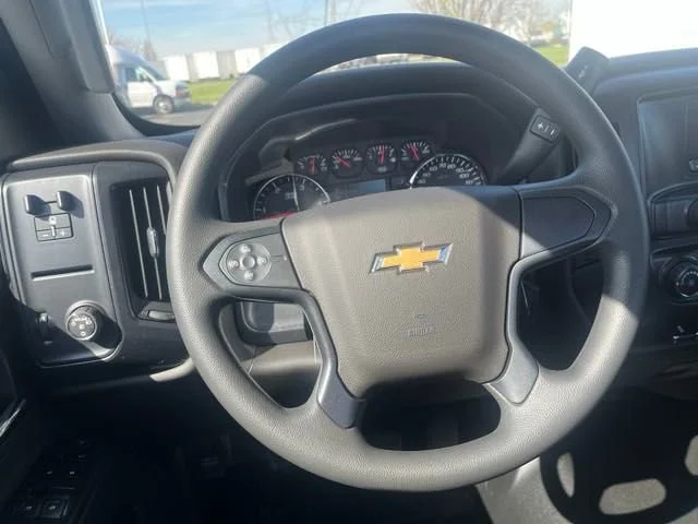 New 2024 Summit White Chevrolet Work Truck image 29
