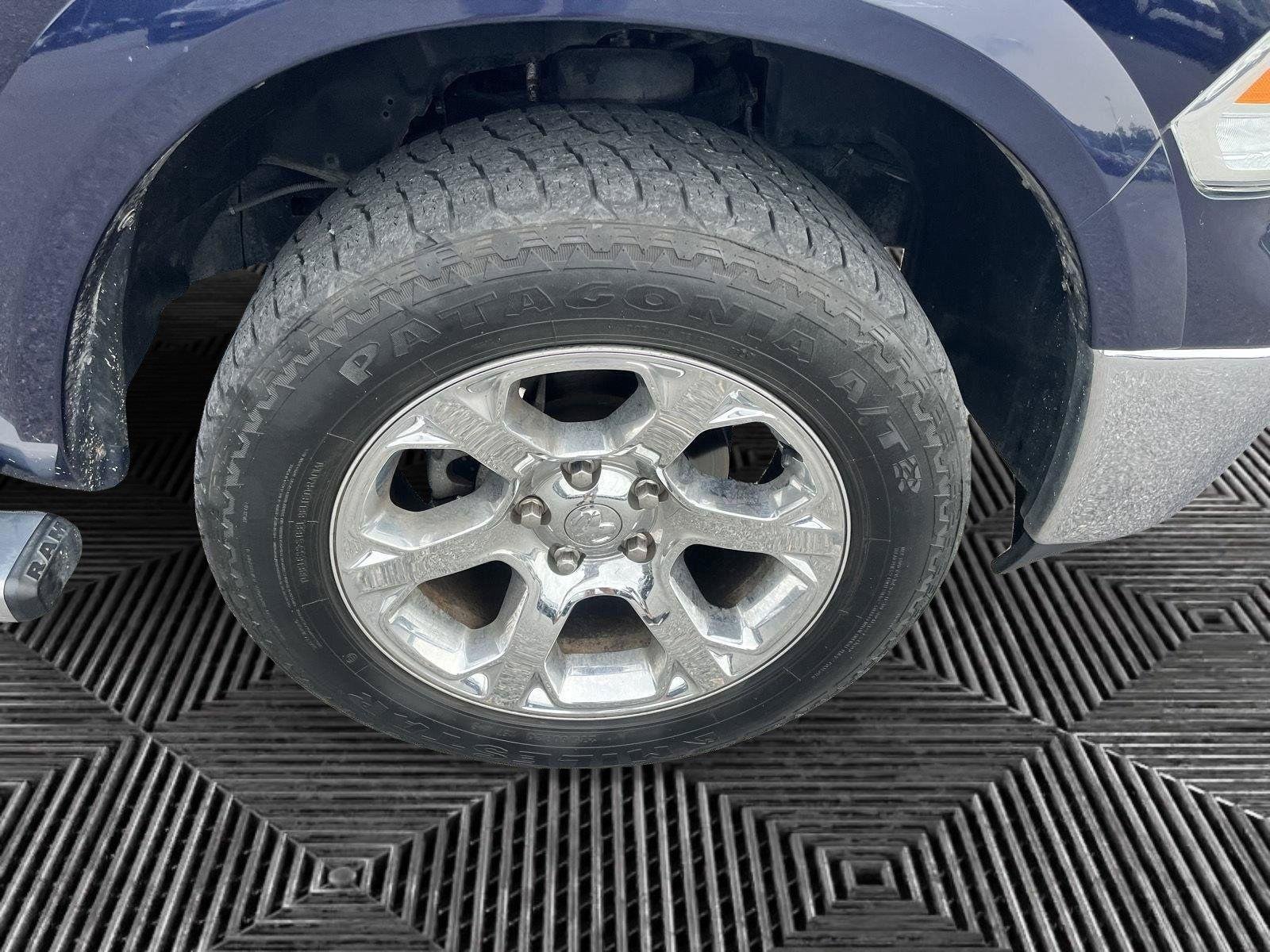Used 2013 True Blue Pearl Ram Laramie image 10