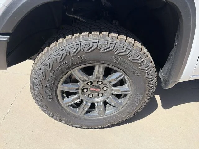 New 2026 White GMC AT4X image 11