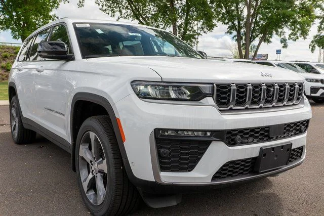New 2026 Bright White Clearcoat Jeep Limited image 4