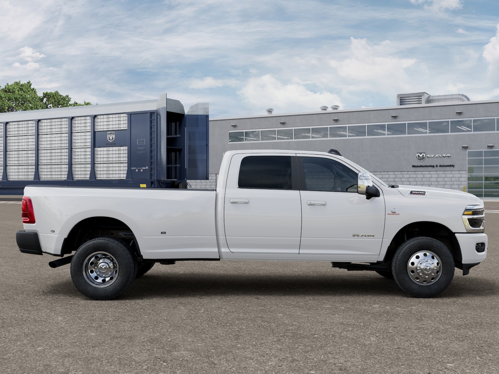 New 2026 Bright White Clear-Coat Exterior Paint RAM Laramie image 12