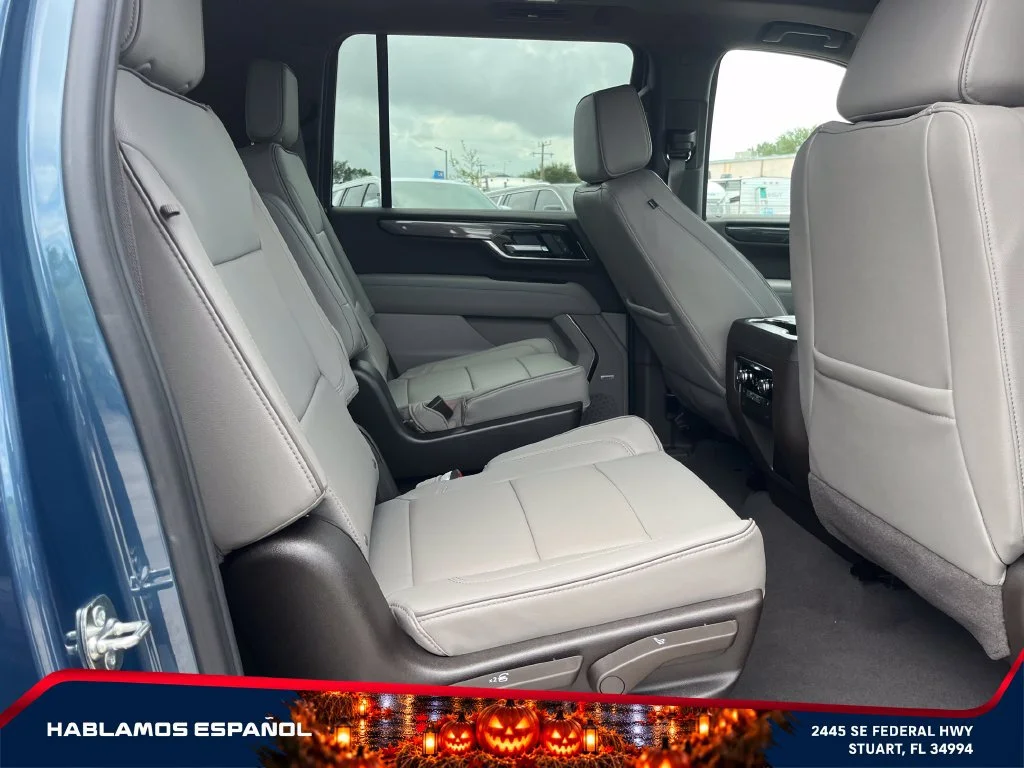 New 2026 Downpour Metallic GMC Elevation image 18
