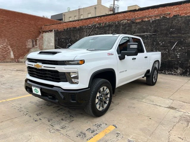 2026 Chevrolet Silverado 2500HD Custom