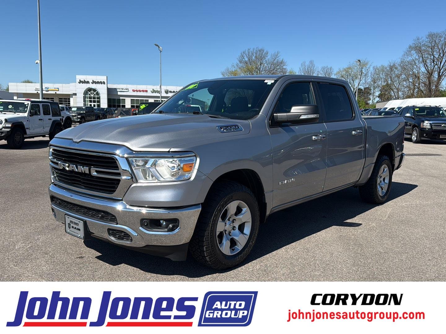 2020 RAM 1500 Big Horn/Lone Star 4x4 Crew Cab 5'7's photo