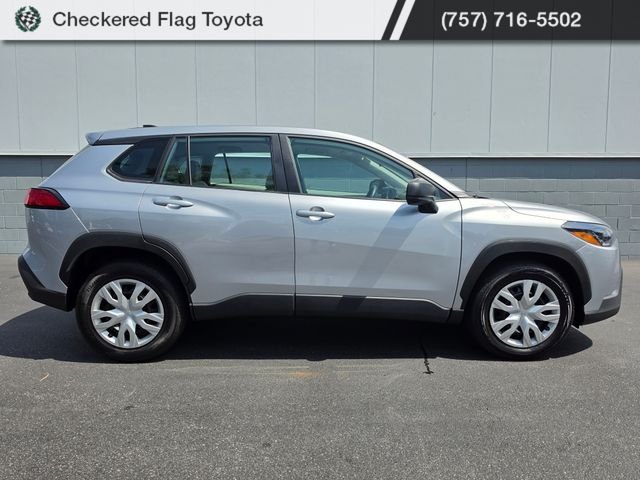 Used 2024 Sonic Silver Toyota L image 6