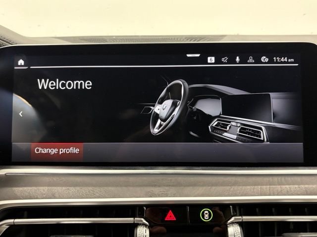Used 2022 White BMW xDrive40i image 32