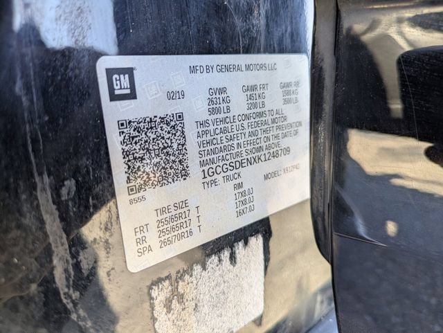 Used 2019 Black Chevrolet Z71 image 30