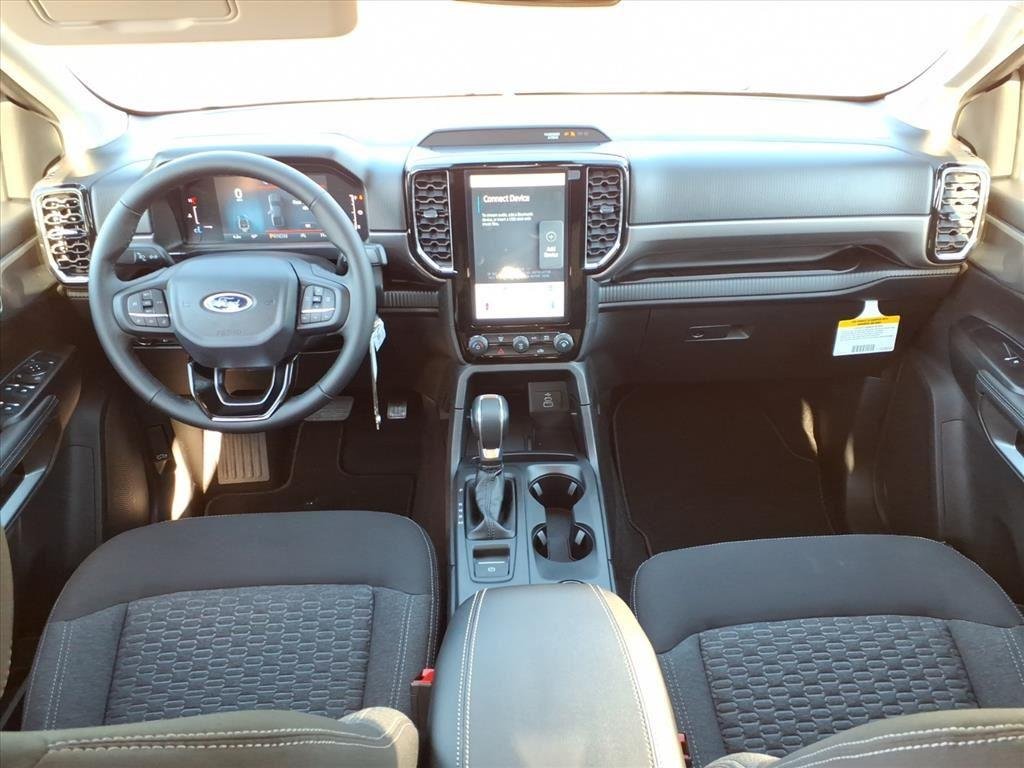 New 2025 Oxford White Ford XLT image 26
