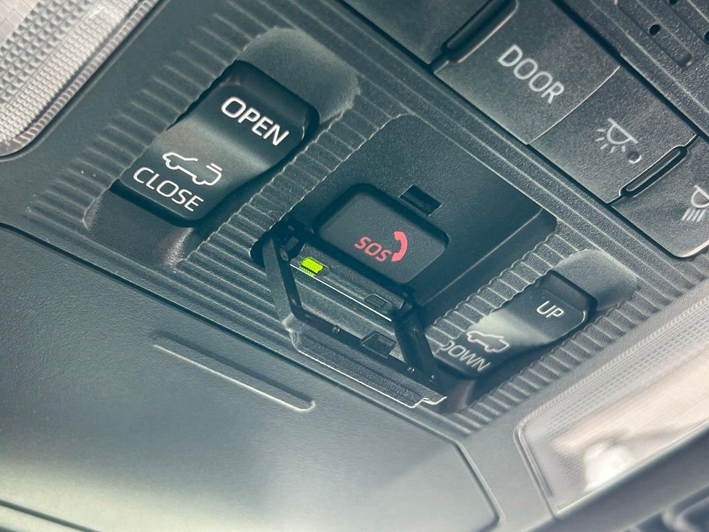 Used 2023 Ice Toyota SE image 24