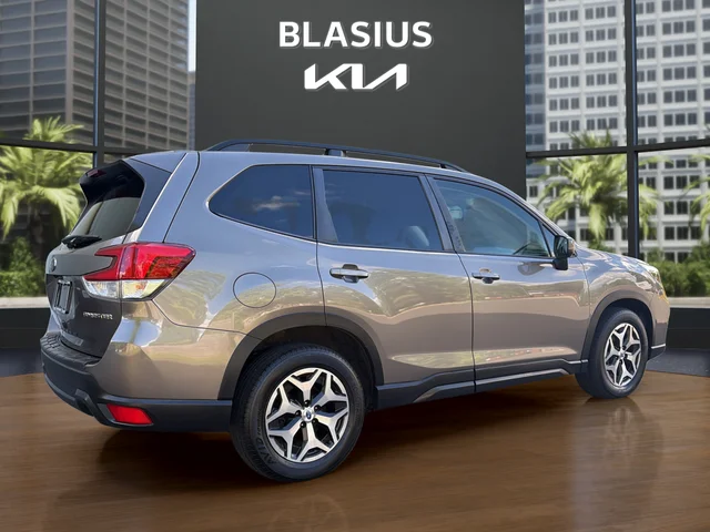 Used 2020 Brown Subaru Premium image 5