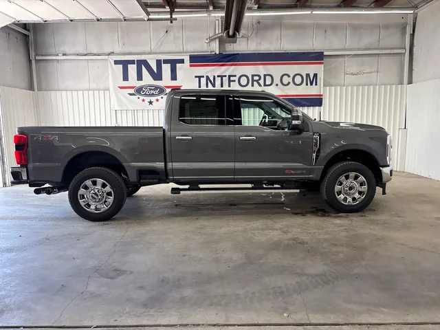 2026 Ford Super Duty F-350® Lariat®