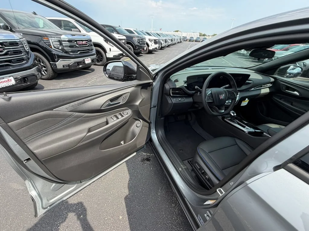 2026 Buick Envista Sport Touring - Photo 26