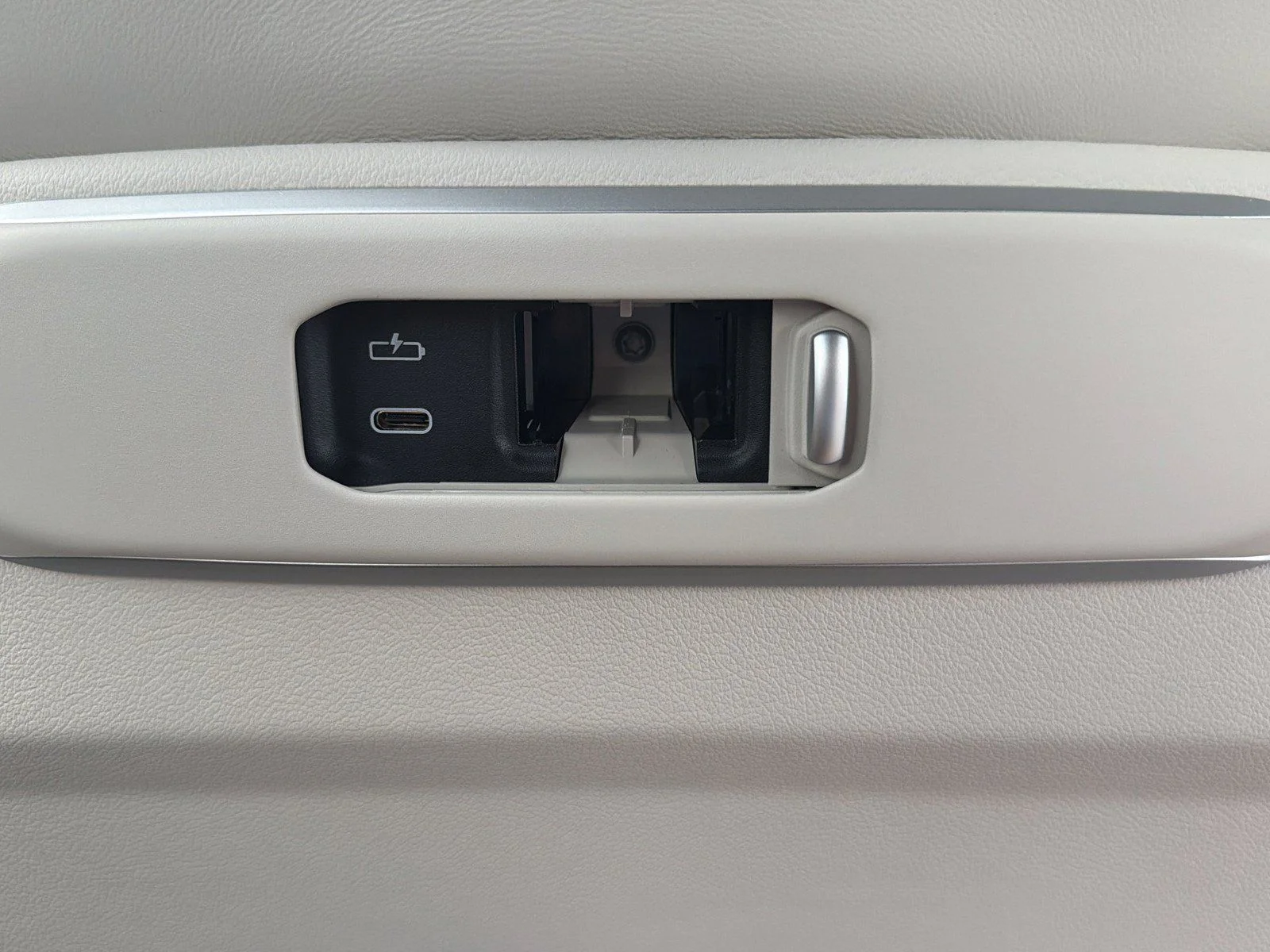 New 2026 Brooklyn Grey Metallic BMW xDrive40i image 20