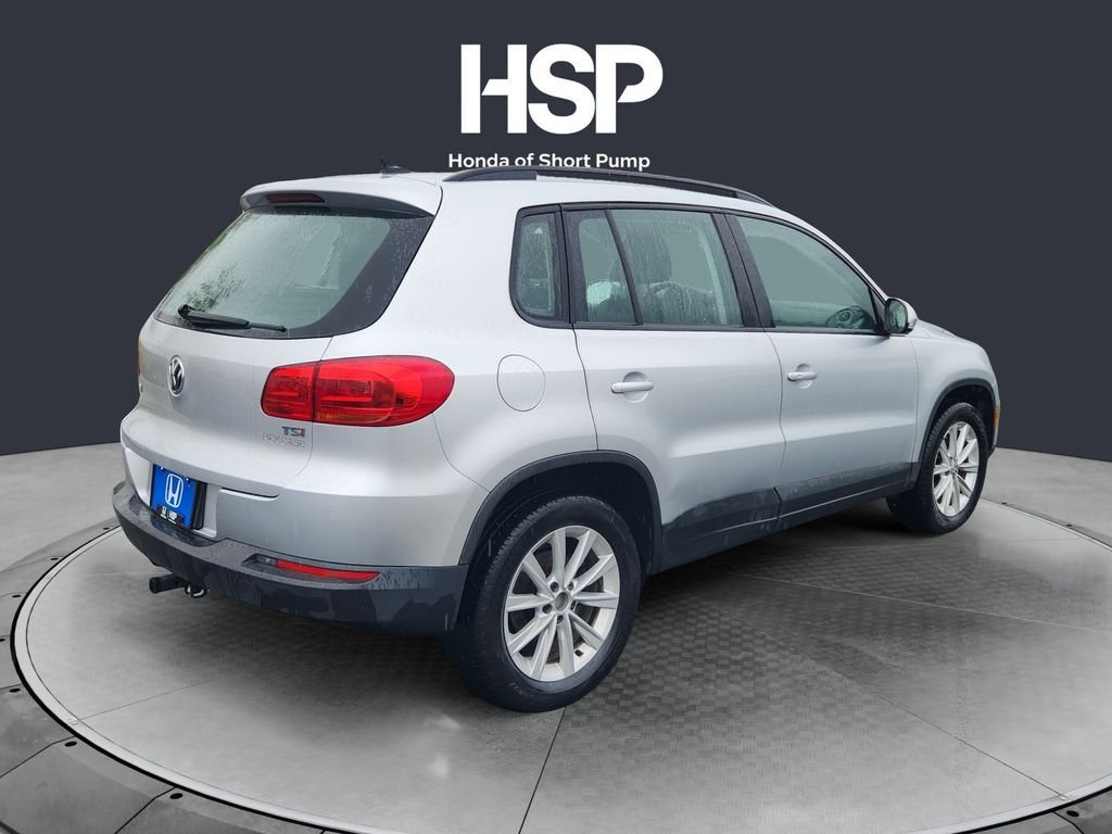 Used 2017 Reflex Silver Metallic Volkswagen 2.0T image 5
