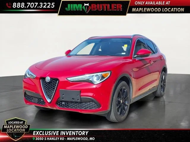 Used 2018 Red Alfa Romeo Ti AWD image 1