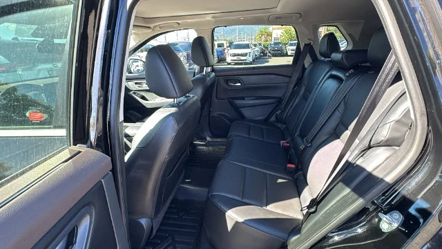 Used 2022 Black Nissan SV image 8