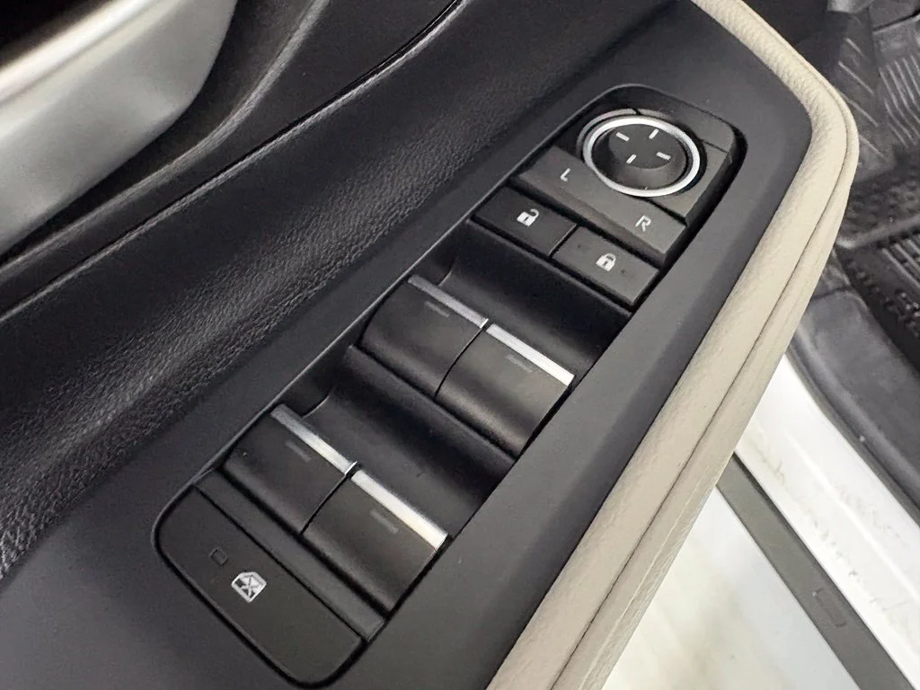 Used 2025 Beige Toyota XLE image 22