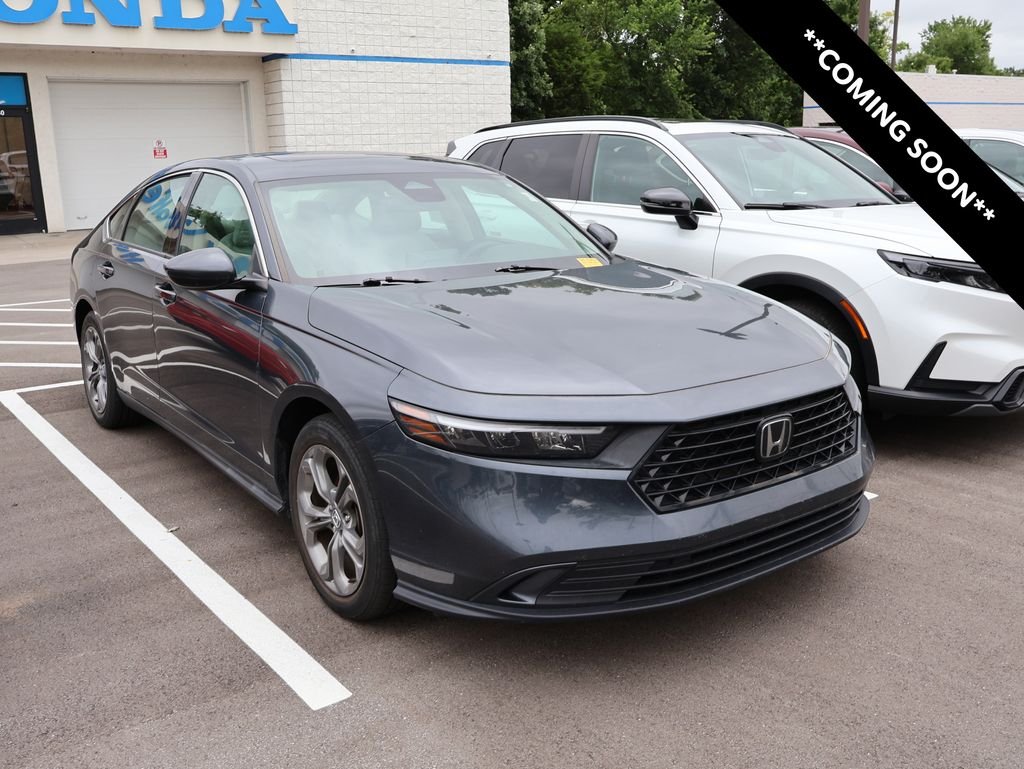 Used 2023  Honda EX image 1