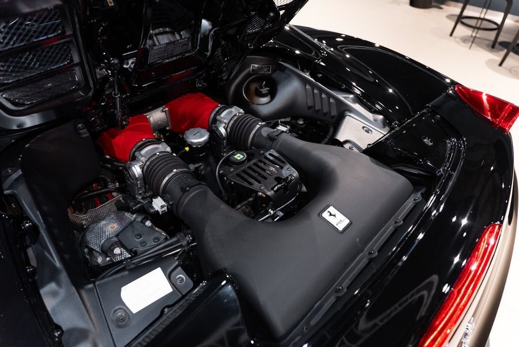Certified Used 2014 Nero Ferrari Base image 19