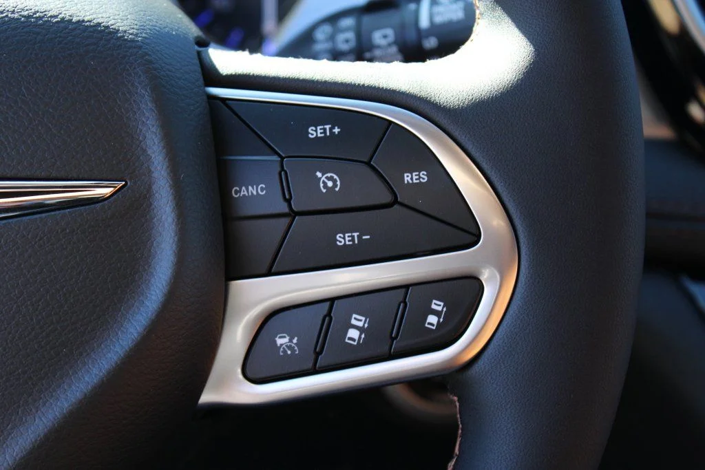 2026 Chrysler Pacifica Pinnacle - Photo 16
